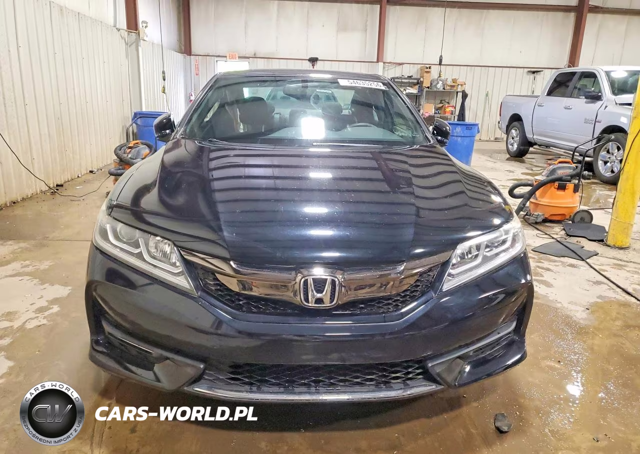 2017 Honda Accord Exl VIN:1HGCT2B80HA001983 - 5