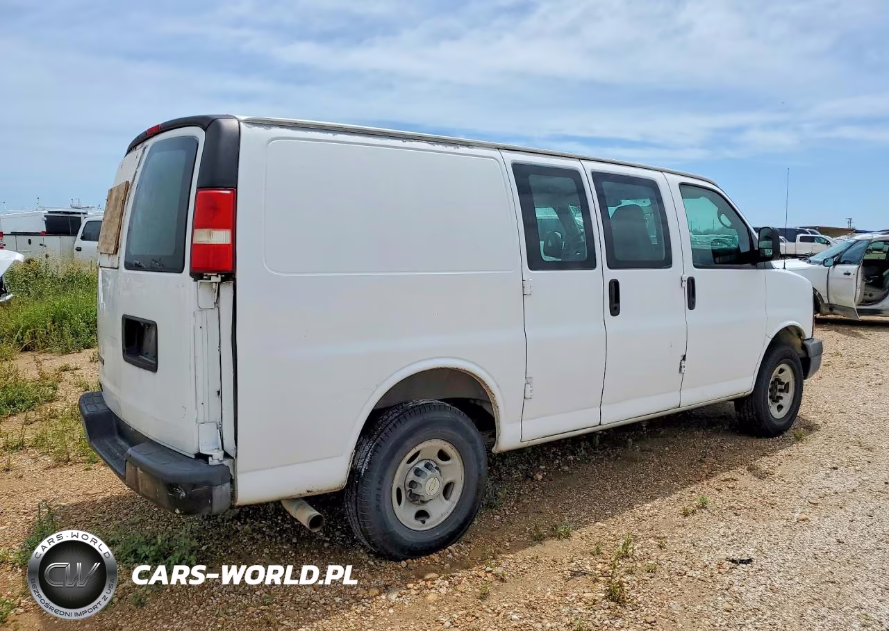 2009 Chevrolet Express VIN:1GCHG35K991166633 - 3