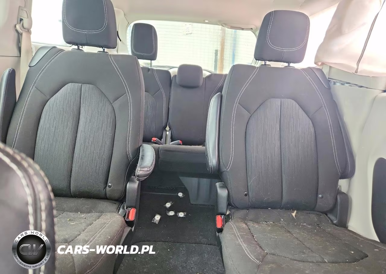 2024 Chrysler Voyager Lx VIN:2C4RC1CG4RR144151 - 10