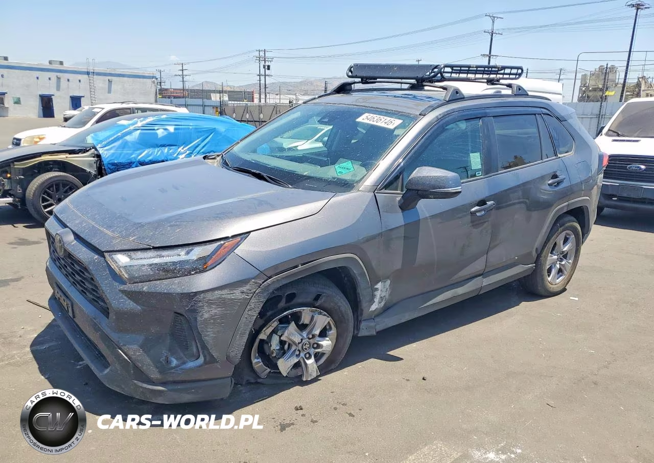 2025 Toyota Rav4 Xle – zdjęcie 1 z 13