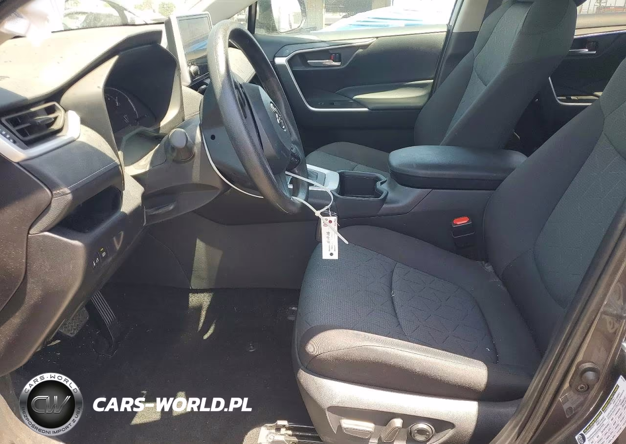 2025 Toyota Rav4 Xle VIN:2T3W1RFV1SW424168 - 7