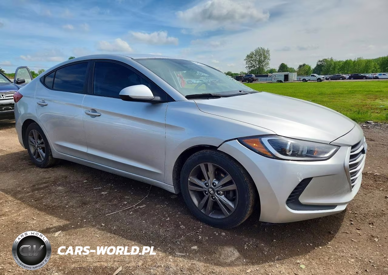 2018 Hyundai Elantra Sel VIN:5NPD84LF9JH233381 - 4