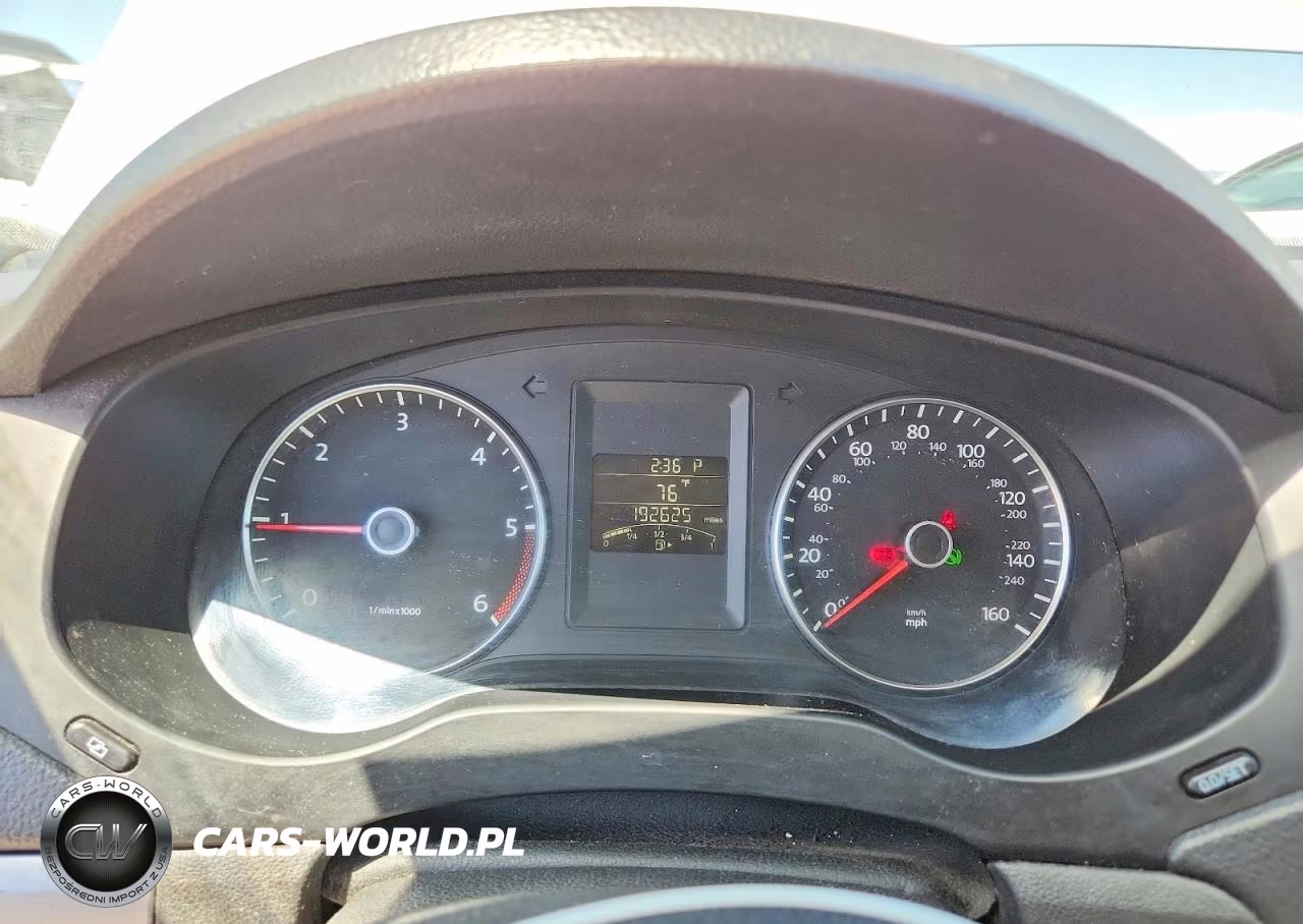 2012 Volkswagen Jetta Tdi VIN:3VWLL7AJ7CM015839 - 9