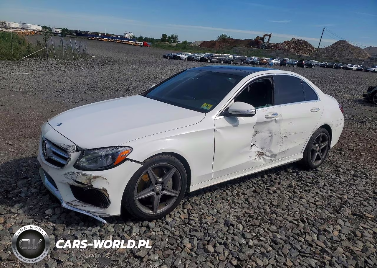 2015 Mercedes-Benz C 300 4Matic VIN:55SWF4KBXFU087462 - 1