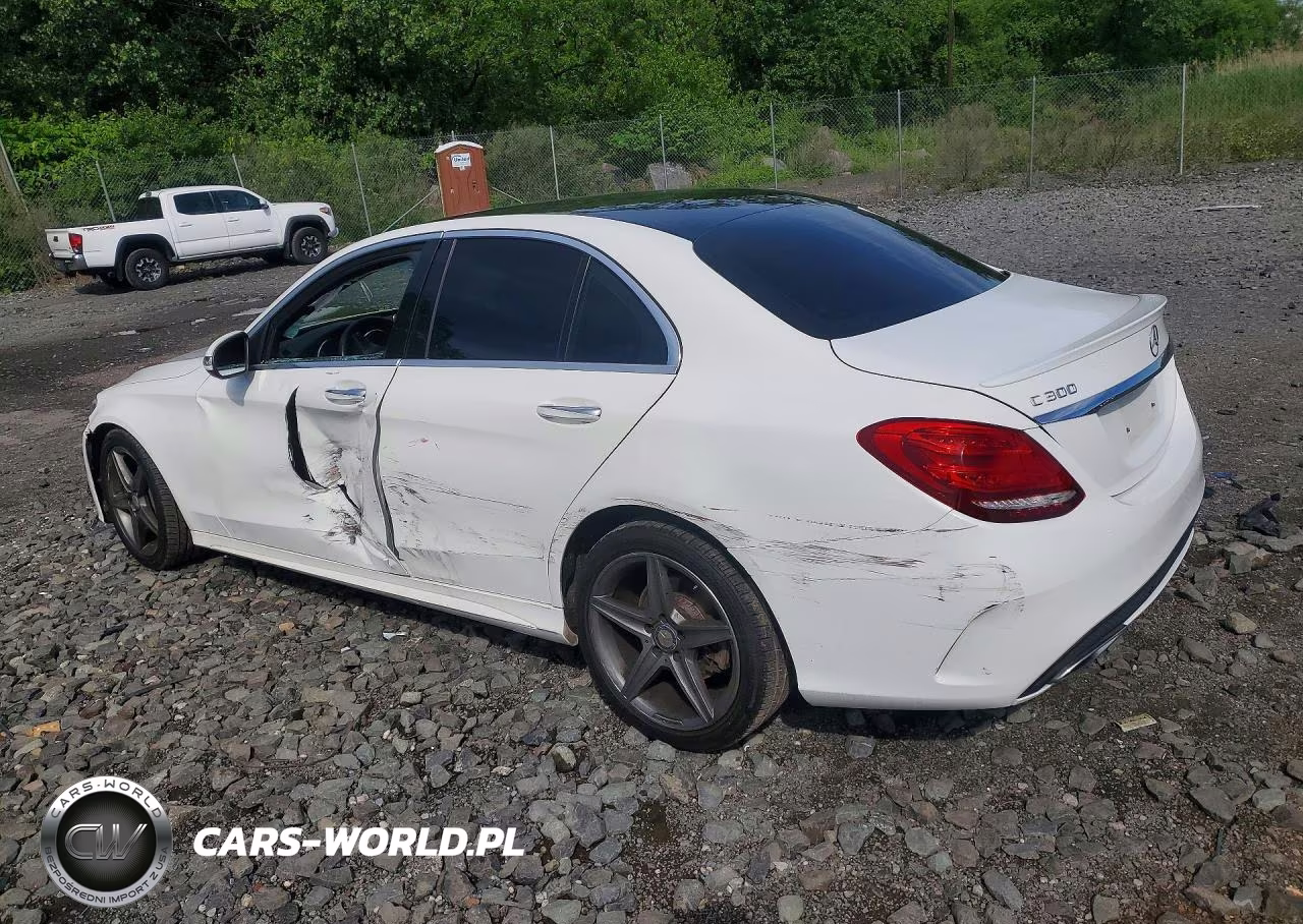 2015 Mercedes-Benz C 300 4Matic VIN:55SWF4KBXFU087462 - 2
