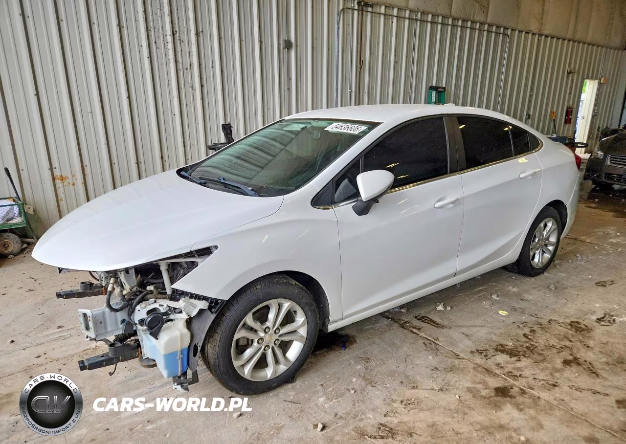 2019 Chevrolet Cruze Lt – zdjęcie 1 z 13