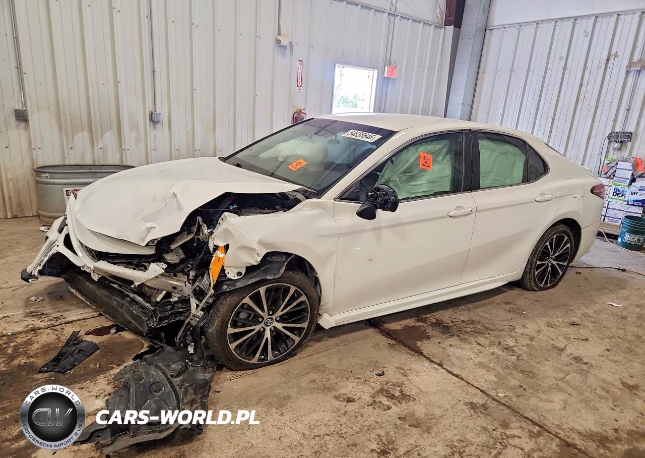 2018 Toyota Camry Se – zdjęcie 1 z 13