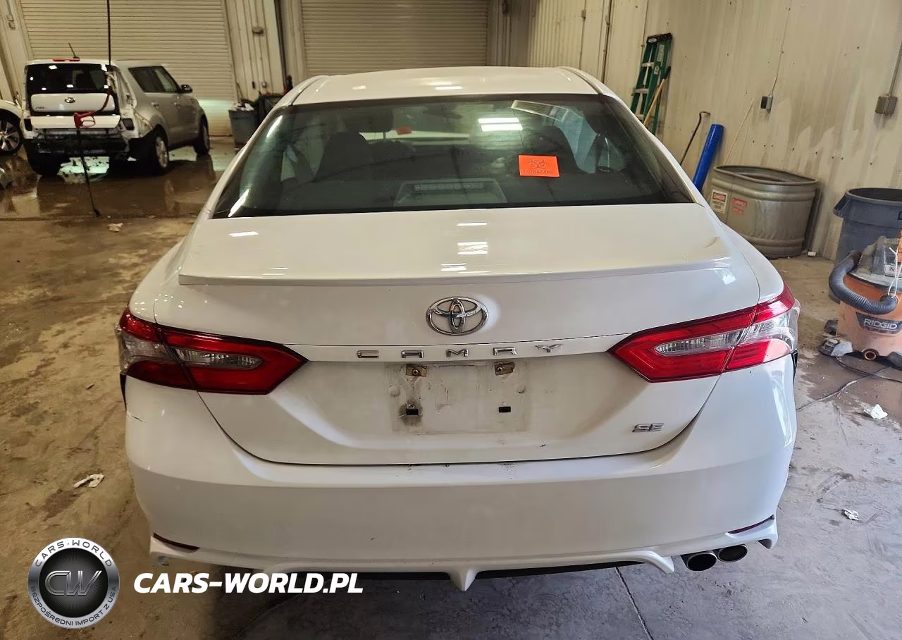 2018 Toyota Camry Se VIN:4T1B11HKXJU628395 - 6