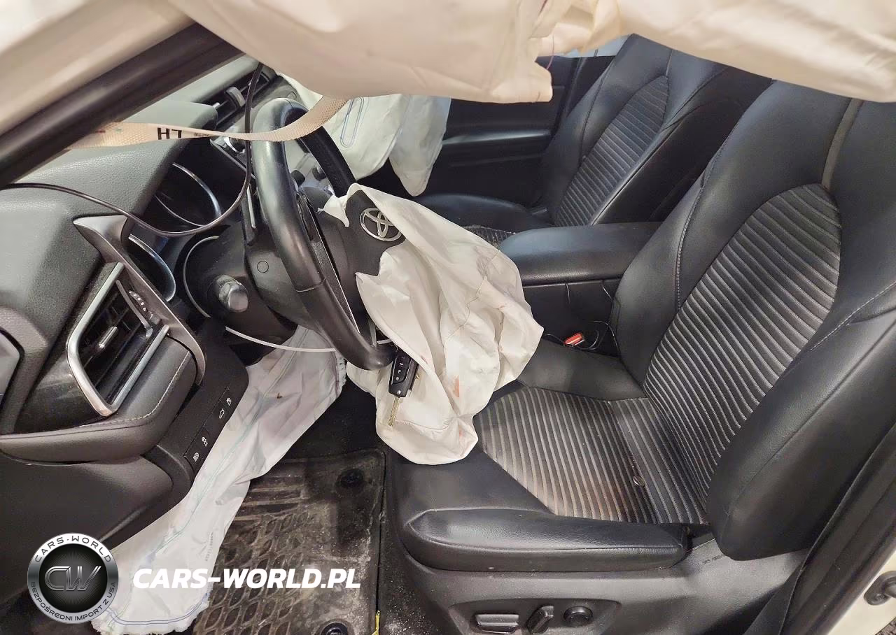 2018 Toyota Camry Se VIN:4T1B11HKXJU628395 - 7