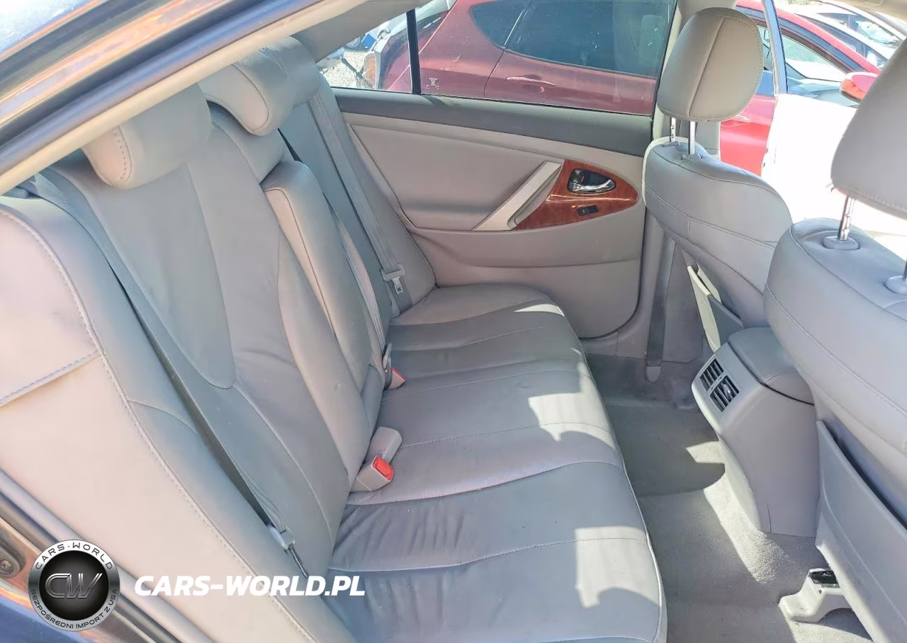2011 Toyota Camry Hybrid VIN:4T1BB3EK5BU135688 - 10