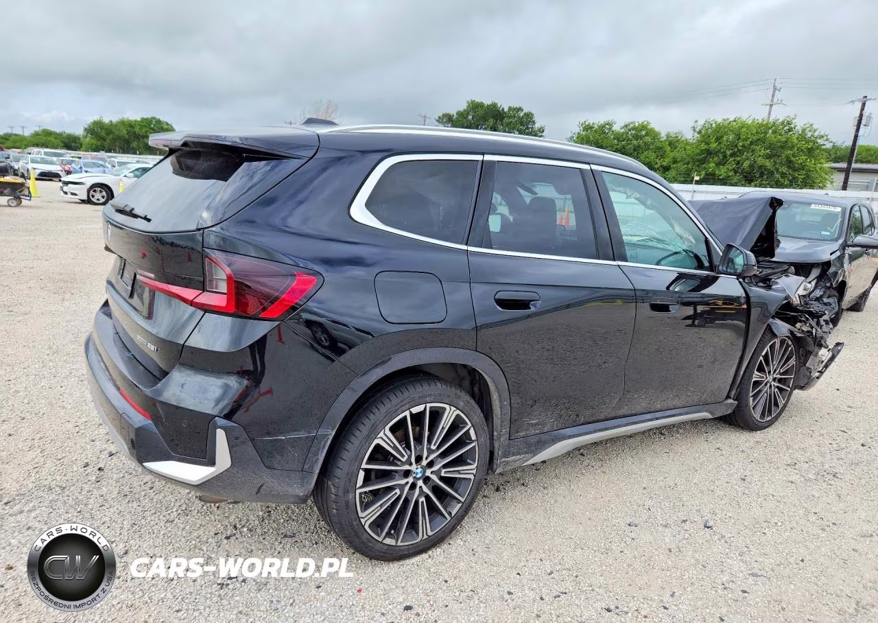 2025 BMW X1 xDrive28I VIN:WBX73EF02S5316048 - 3