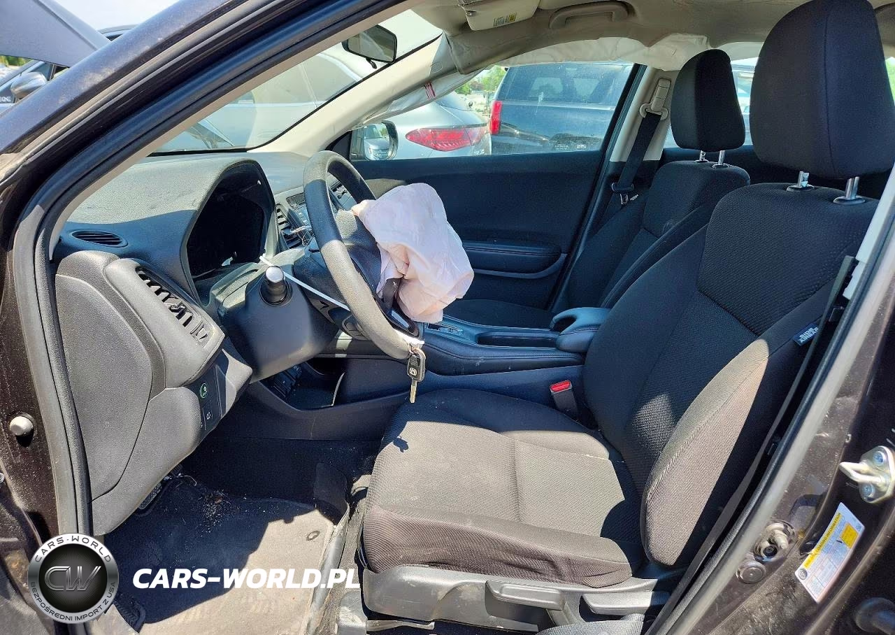 2018 Honda Hr-V Lx VIN:3CZRU6H32JM729946 - 7