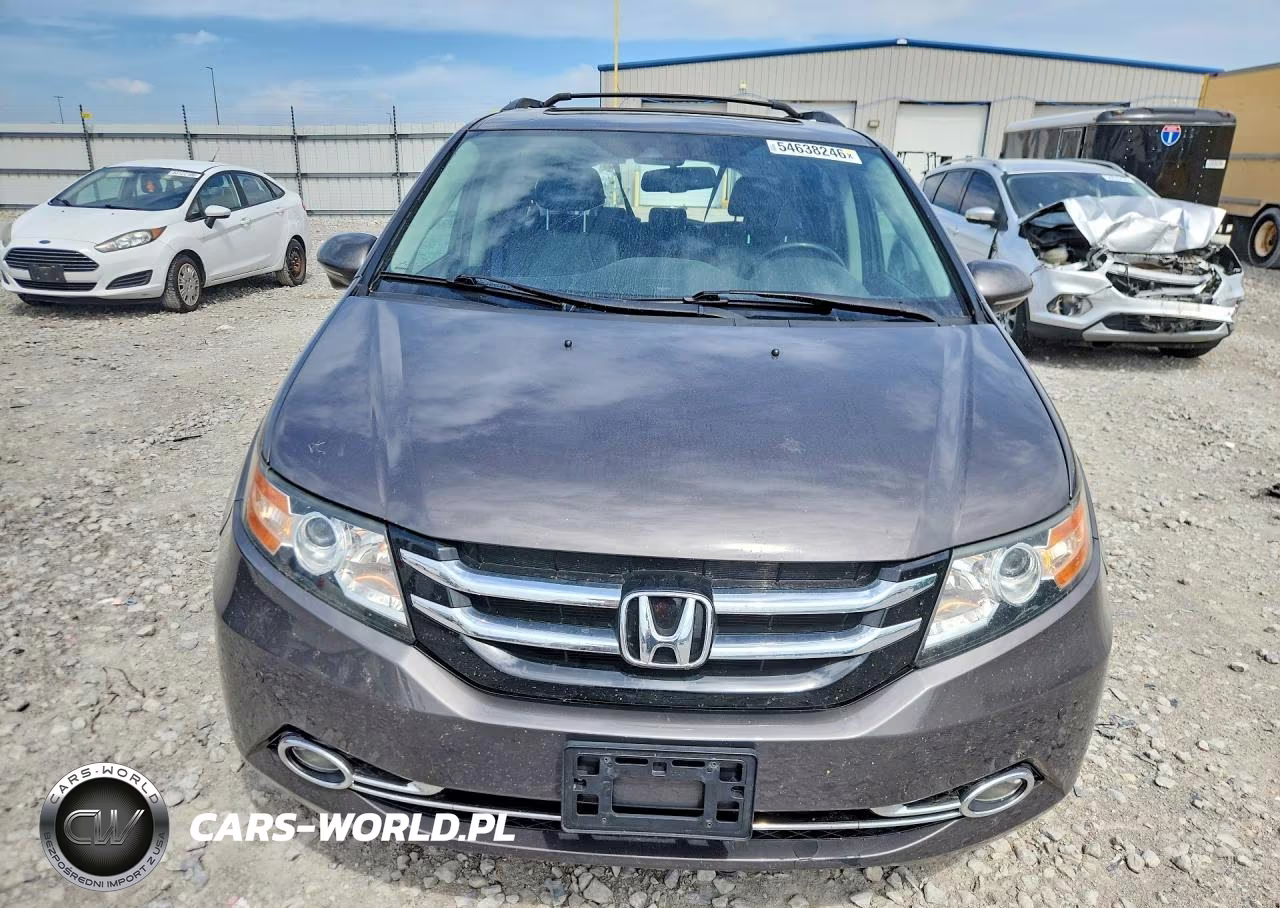 2014 Honda Odyssey Touring VIN:5FNRL5H92EB070106 - 5