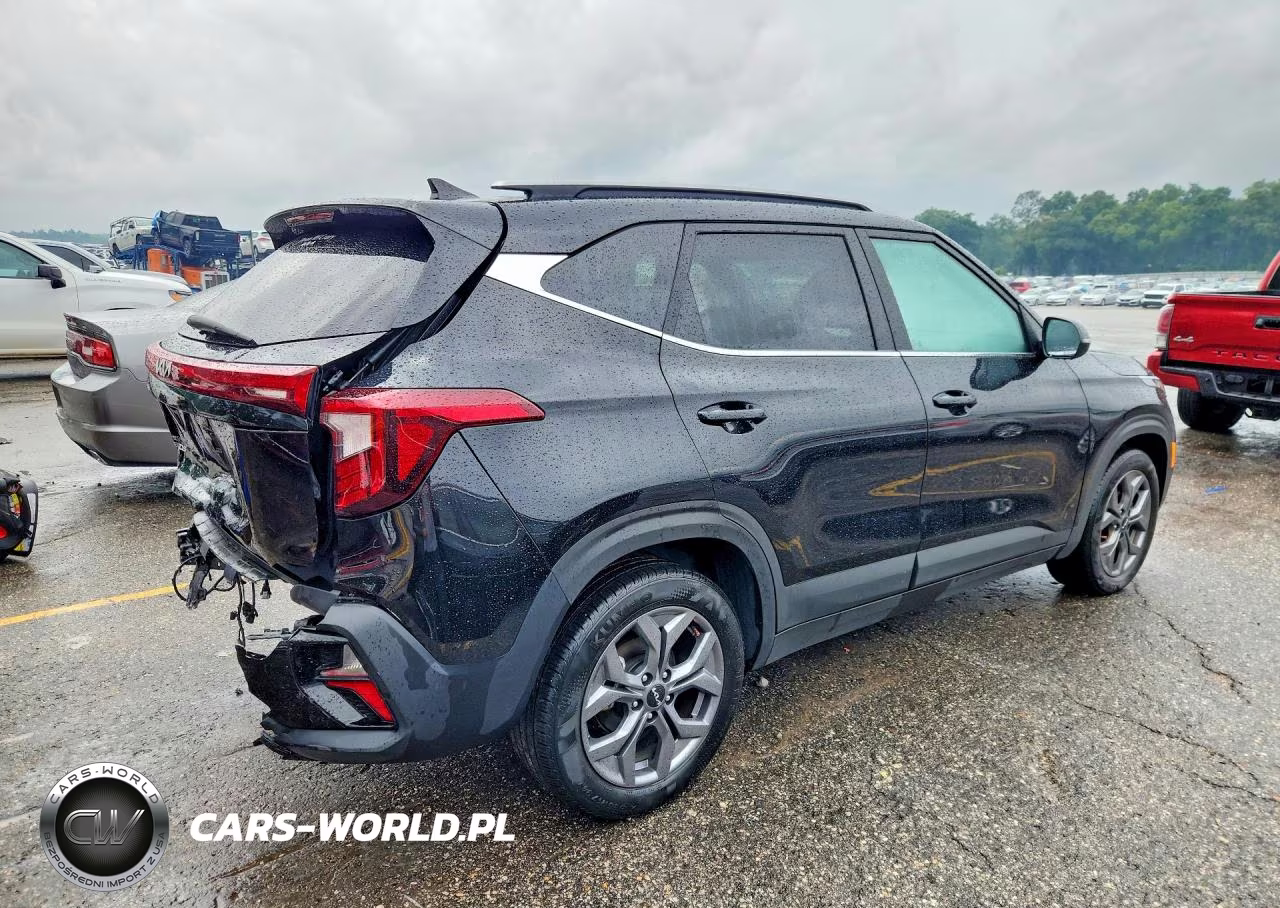 2024 Kia Seltos S VIN:KNDEU2AA5R7639928 - 3