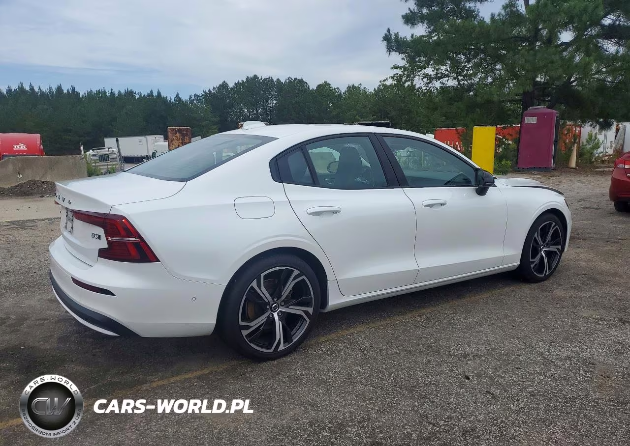2024 Volvo S60 Plus VIN:7JRL12TLXRG304986 - 3
