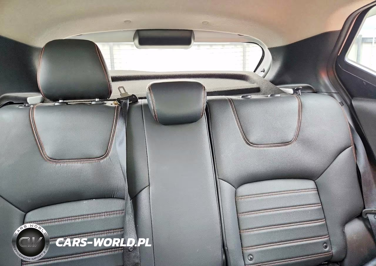 2019 Nissan Kicks Sr VIN:3N1CP5CU5KL483949 - 10