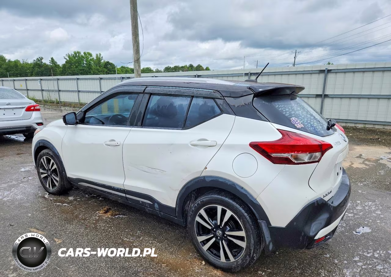 2019 Nissan Kicks Sr VIN:3N1CP5CU5KL483949 - 2