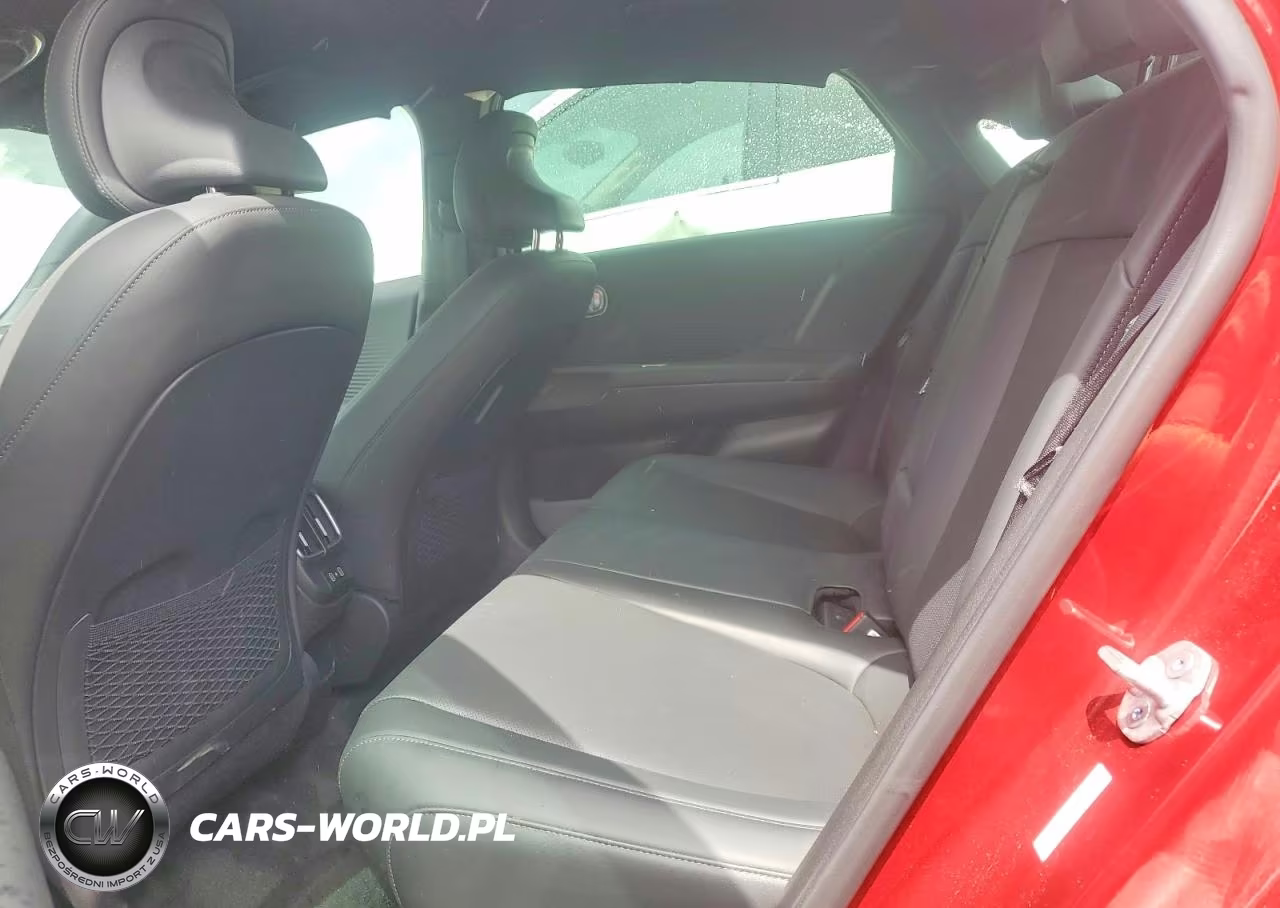 2025 Hyundai Ioniq 6 VIN:KMHM34AA1SA090467 - 10