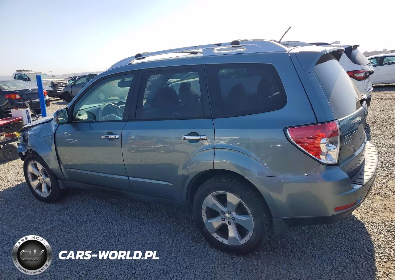 2011 Subaru Forester Touring VIN:JF2SHGGC4BH701088 - 2