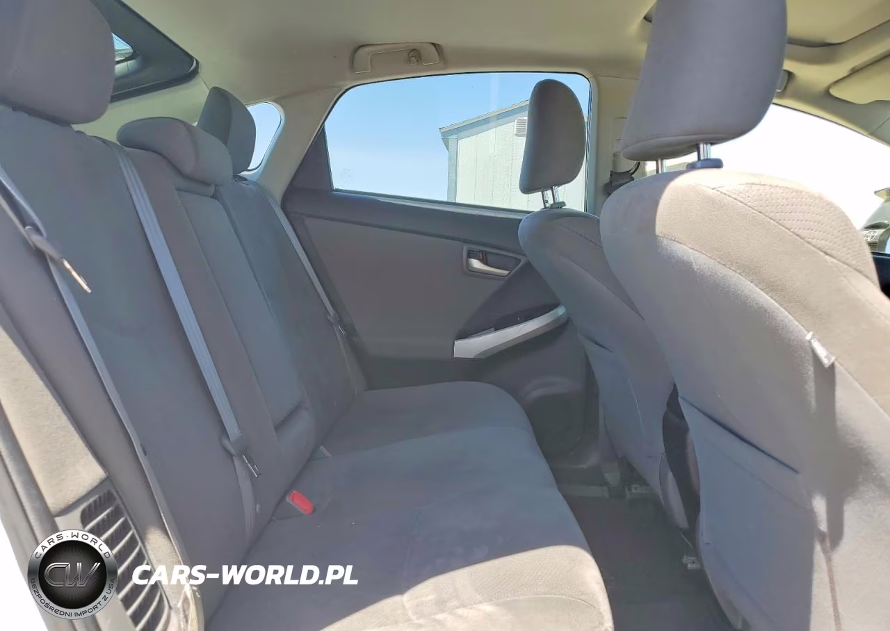 2012 Toyota Prius Three VIN:JTDKN3DU3C5472905 - 10