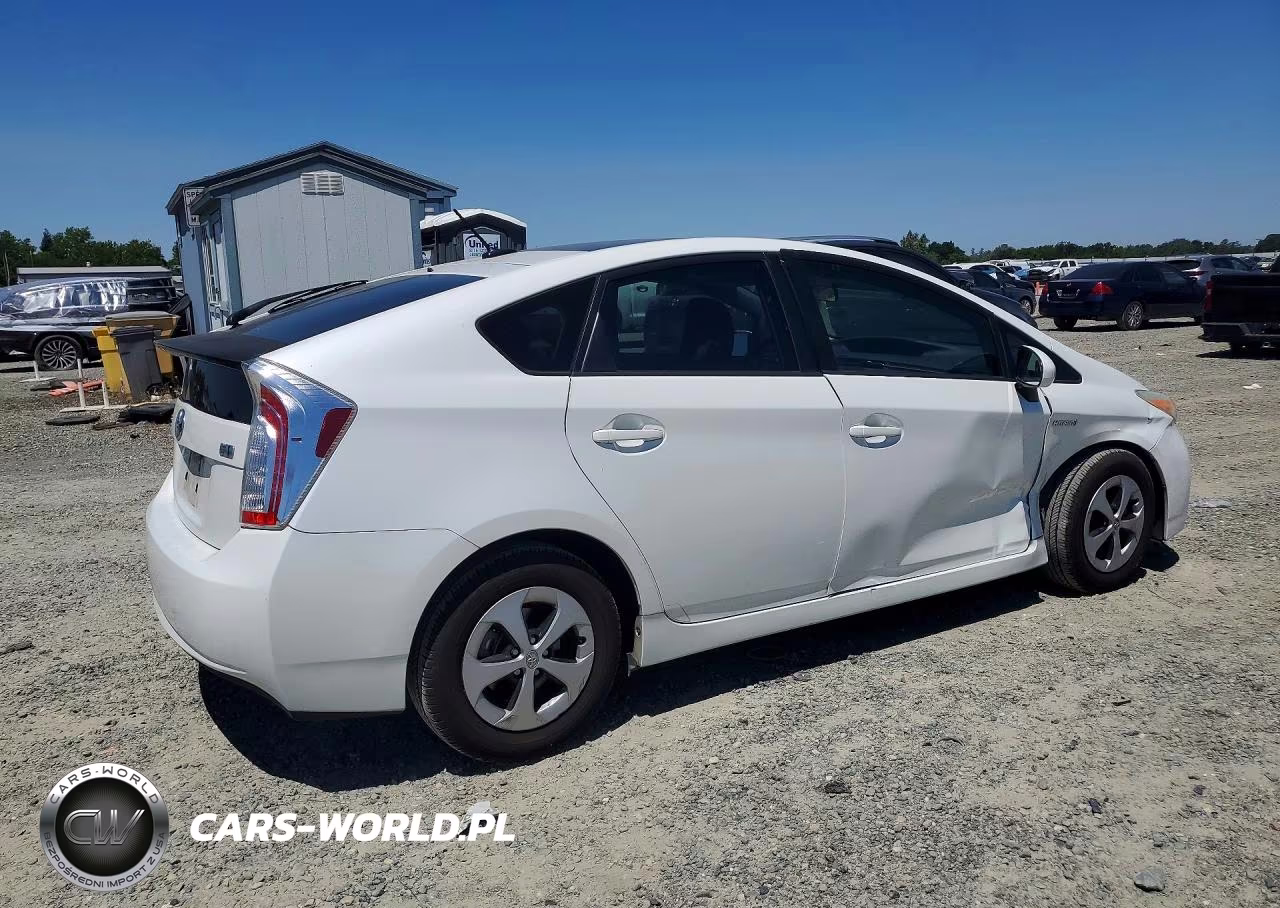 2012 Toyota Prius Three VIN:JTDKN3DU3C5472905 - 3