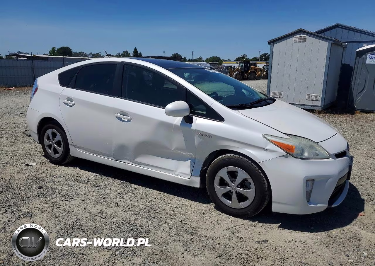 2012 Toyota Prius Three VIN:JTDKN3DU3C5472905 - 4