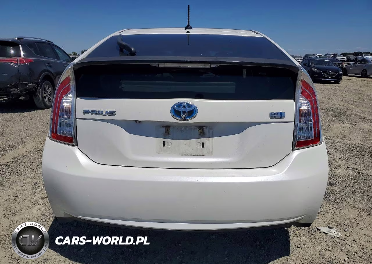 2012 Toyota Prius Three VIN:JTDKN3DU3C5472905 - 6