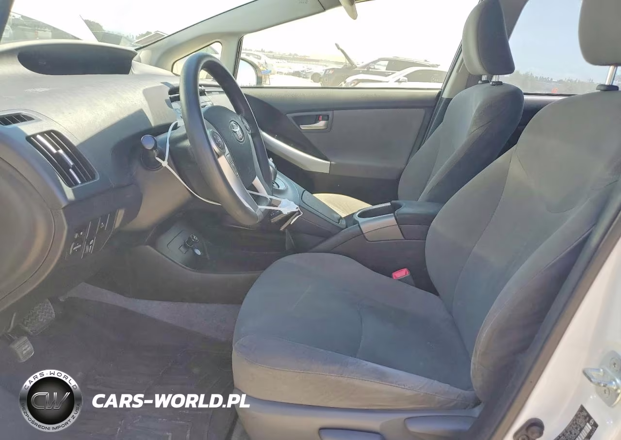 2012 Toyota Prius Three VIN:JTDKN3DU3C5472905 - 7