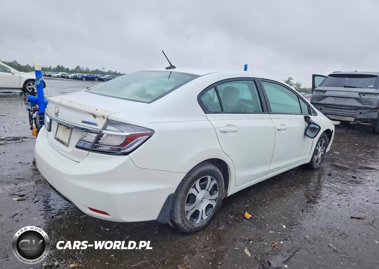 2013 Honda Civic Hybrid VIN:19XFB4F26DE001798 - 3