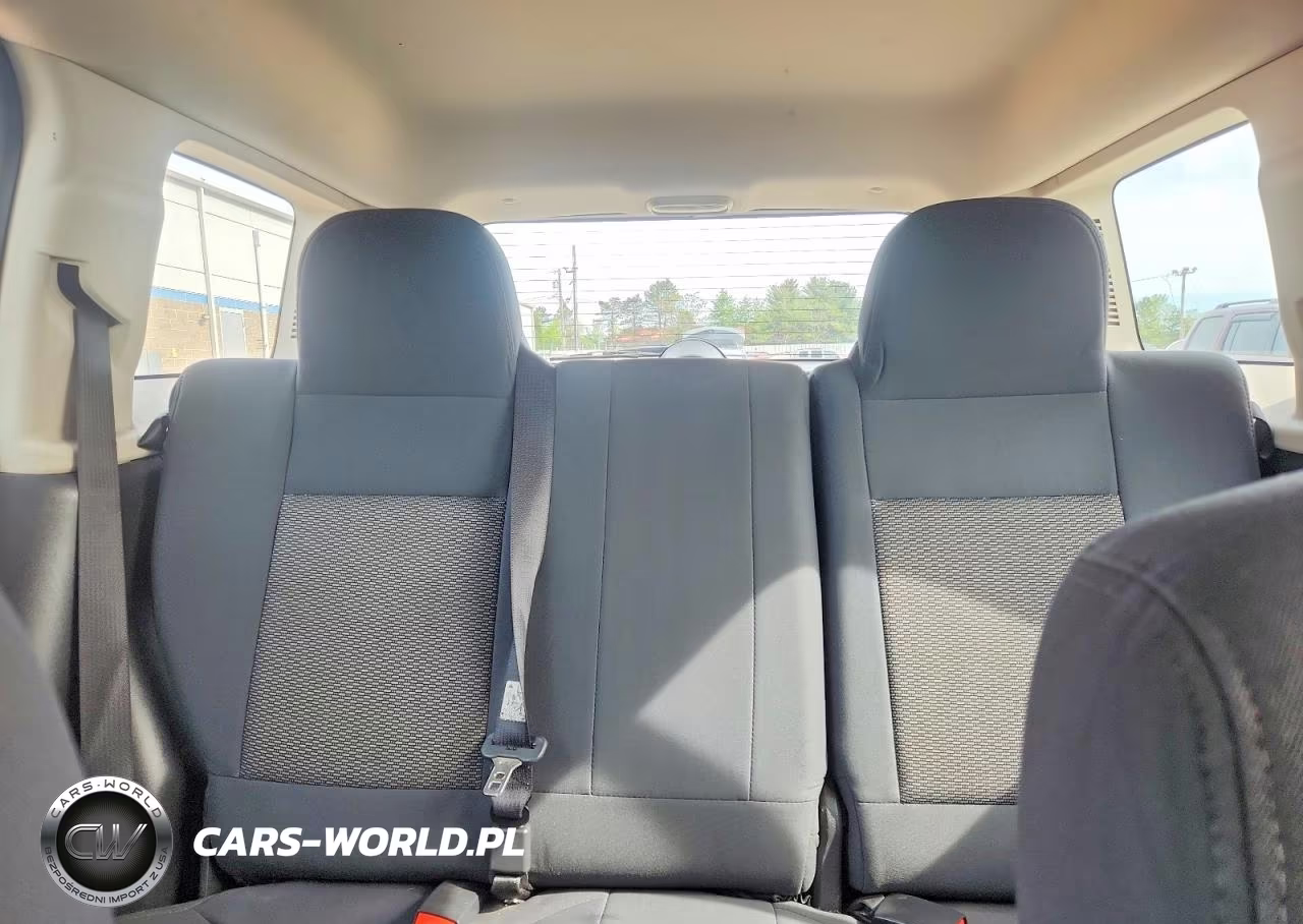 2010 Jeep Patriot Sport VIN:1J4NF2GB4AD556307 - 10