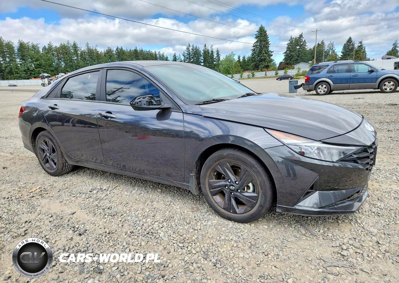 2022 Hyundai Elantra Sel VIN:5NPLS4AG1NH084947 - 4