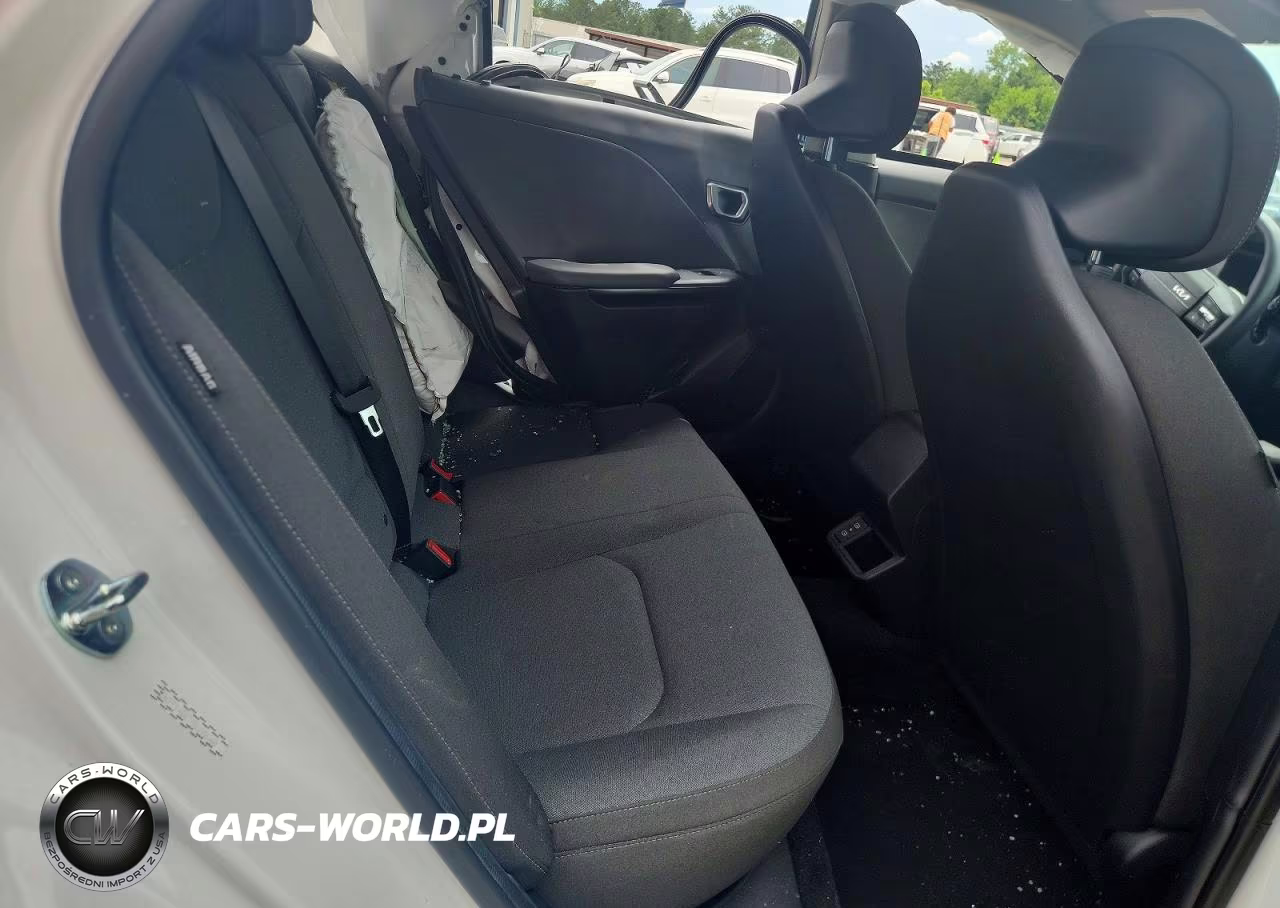 2025 Kia K4 Lx VIN:3KPFT4DE7SE092068 - 10