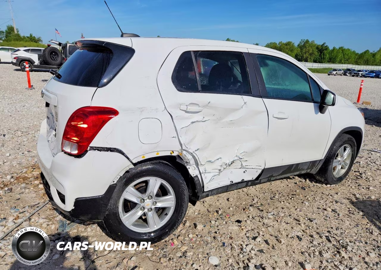 2021 Chevrolet Trax Ls VIN:KL7CJKSBXMB302116 - 3