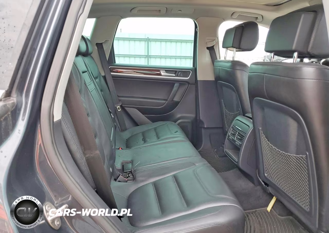 2013 Volkswagen Touareg V6 VIN:WVGEF9BP9DD006165 - 10