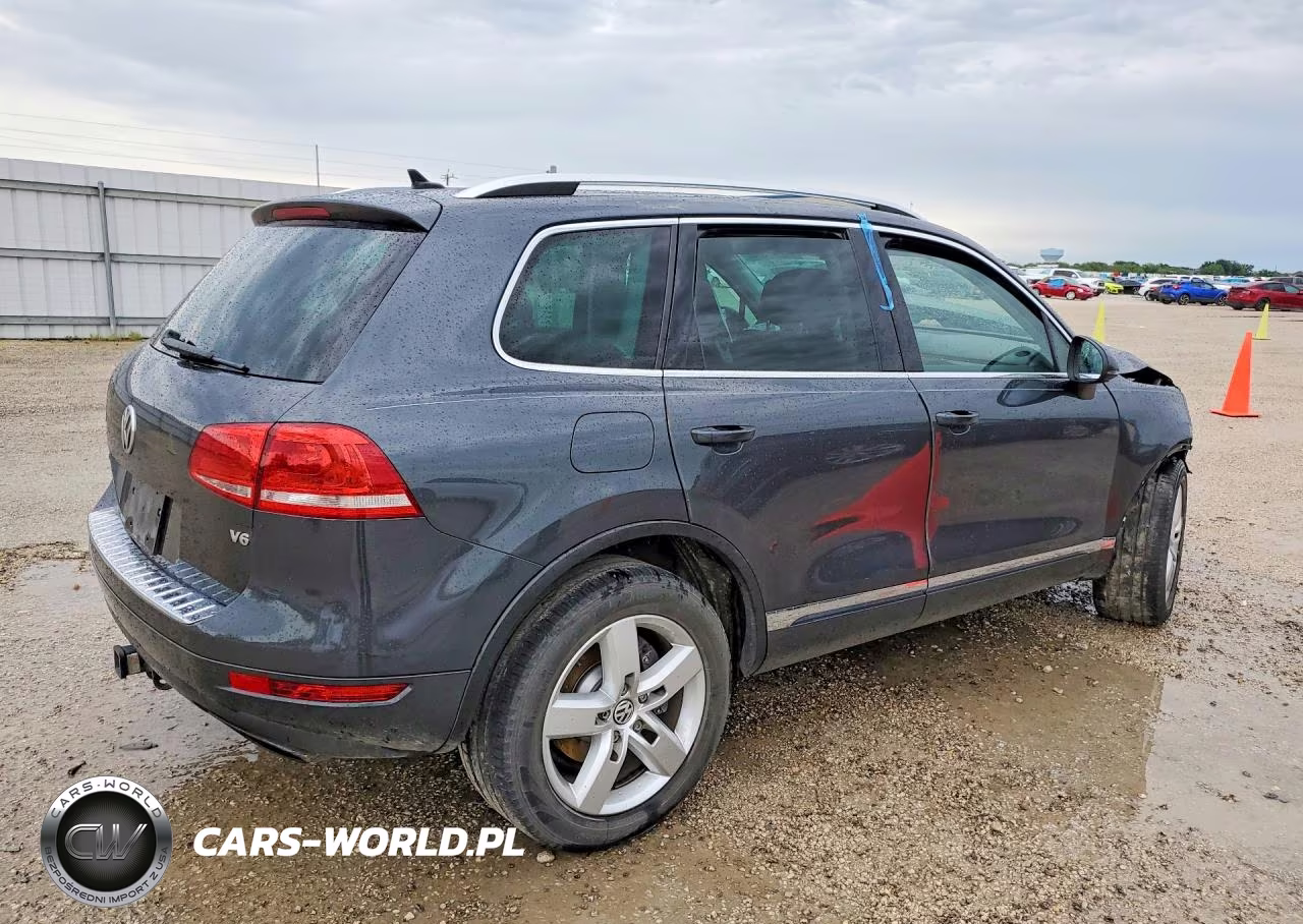 2013 Volkswagen Touareg V6 VIN:WVGEF9BP9DD006165 - 3