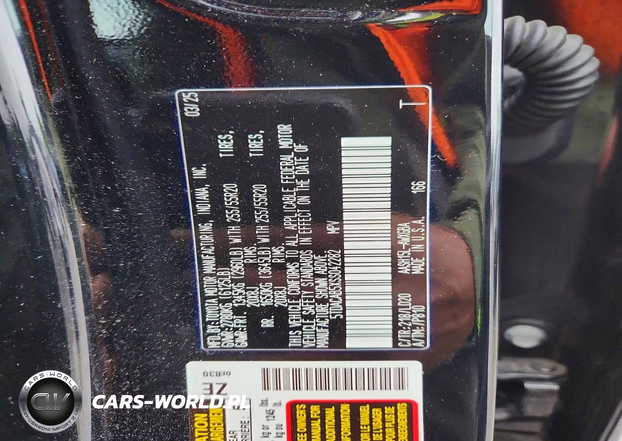 2025 Toyota Grand Highlander Hybrid Nightshade VIN:5TDACAB5XSS042282 - 12