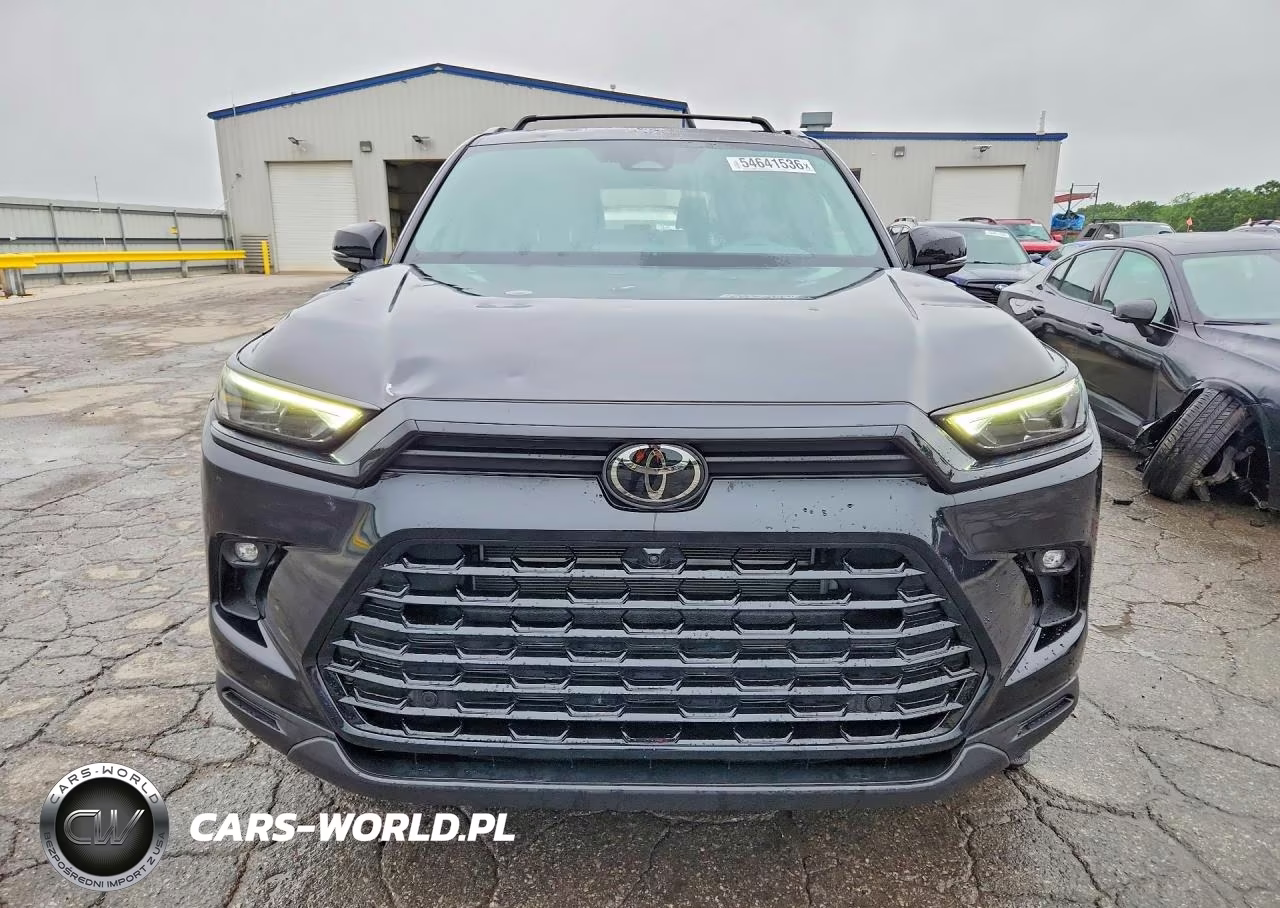2025 Toyota Grand Highlander Hybrid Nightshade VIN:5TDACAB5XSS042282 - 5