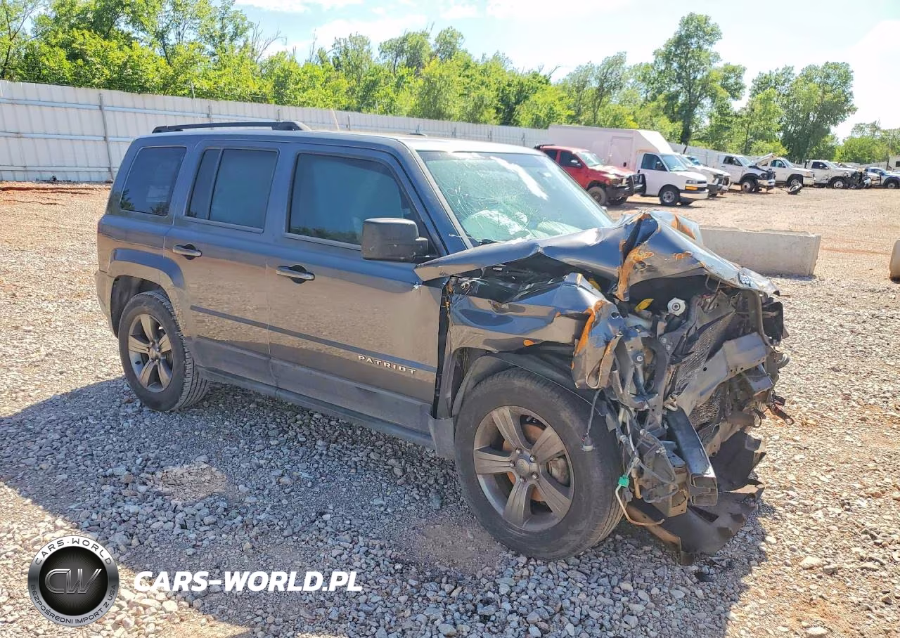 2015 Jeep Patriot Latitude VIN:1C4NJPFA1FD314690 - 4
