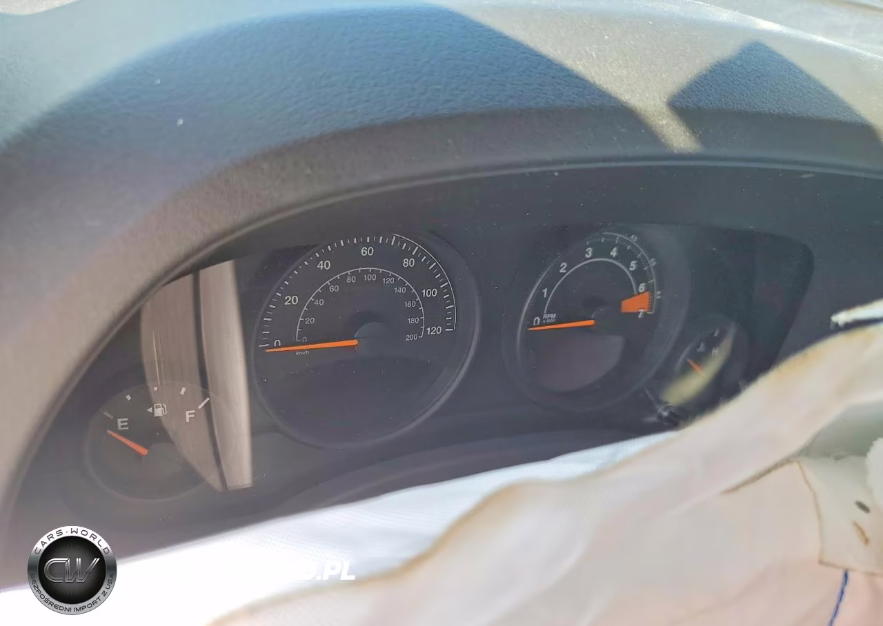 2015 Jeep Patriot Latitude VIN:1C4NJPFA1FD314690 - 9