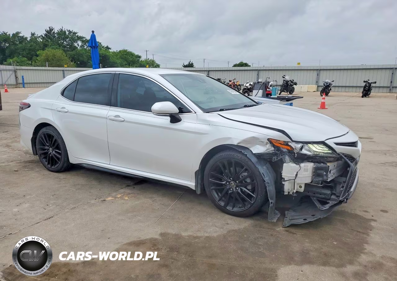2021 Toyota Camry Xse VIN:4T1K61AK2MU541557 - 4