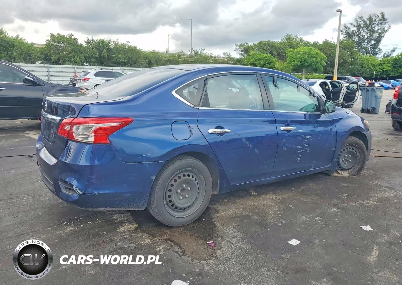 2019 Nissan Sentra S VIN:3N1AB7AP4KY259959 - 3