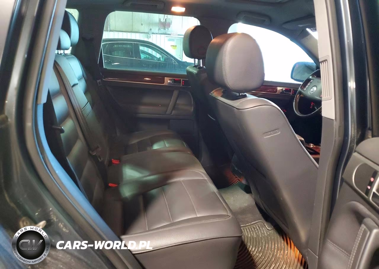 2007 Volkswagen Touareg V8 VIN:WVGZB77L17D056537 - 11