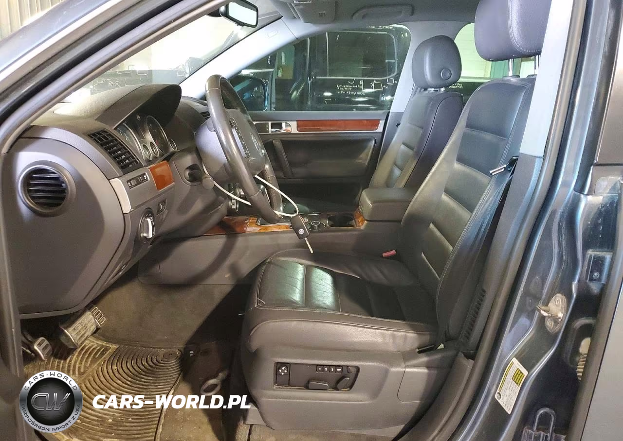 2007 Volkswagen Touareg V8 VIN:WVGZB77L17D056537 - 7