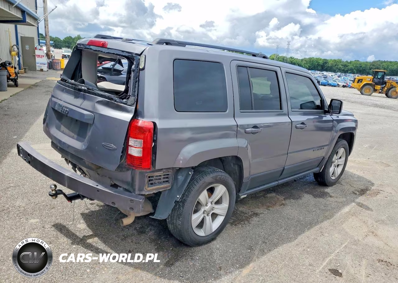 2016 Jeep Patriot Latitude VIN:1C4NJRFB0GD626800 - 3