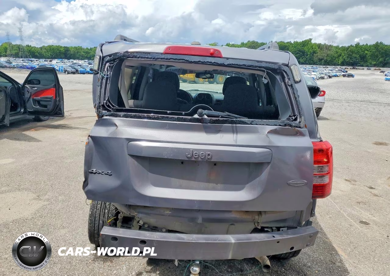 2016 Jeep Patriot Latitude VIN:1C4NJRFB0GD626800 - 6