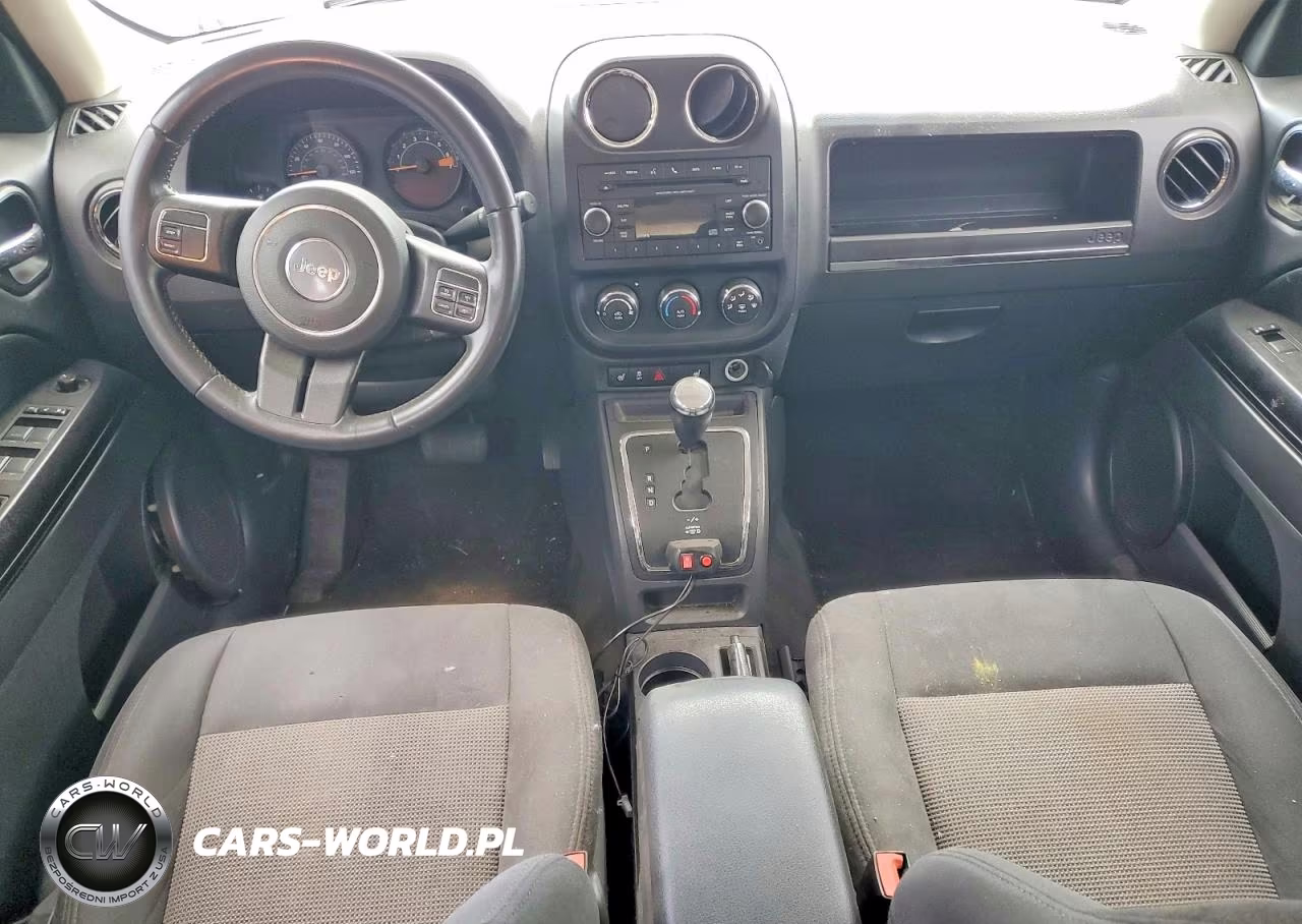 2016 Jeep Patriot Latitude VIN:1C4NJRFB0GD626800 - 8