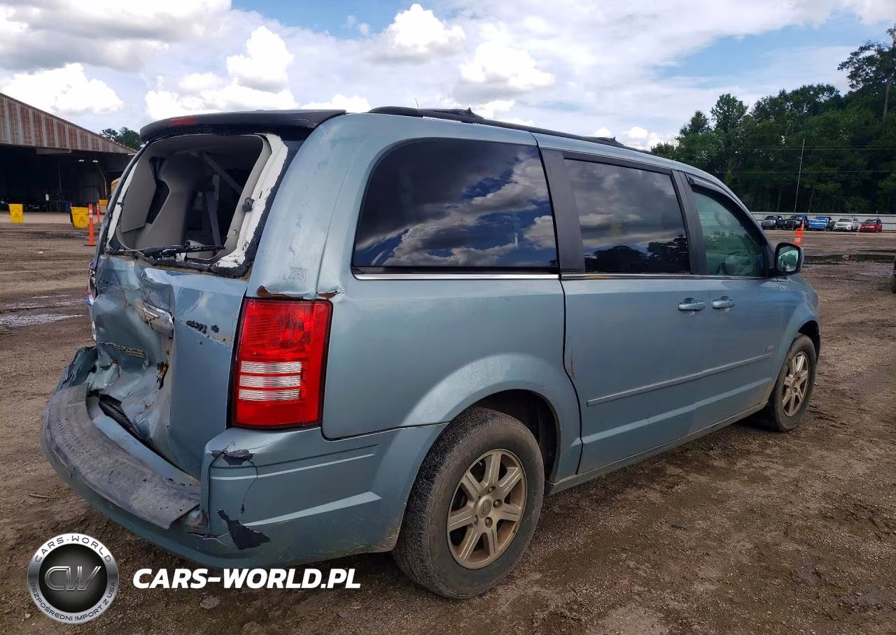 2008 Chrysler Town & Country Touring VIN:2A8HR54P18R733147 - 3