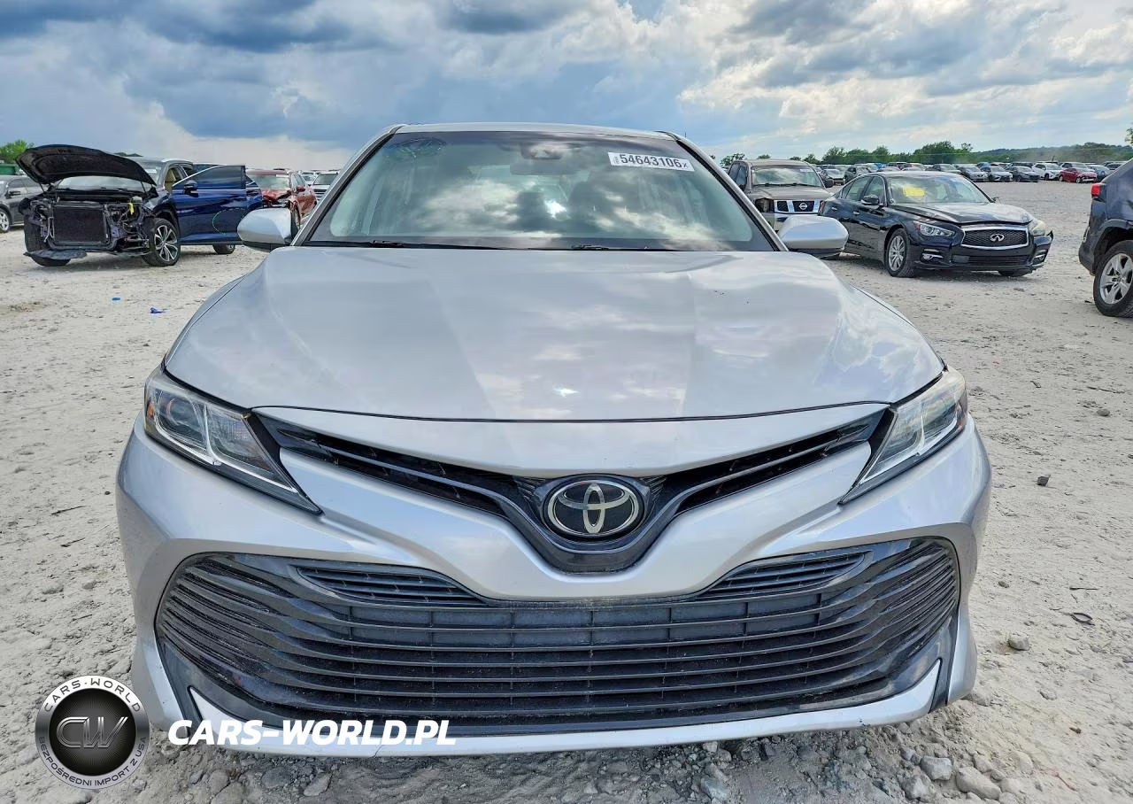 2019 Toyota Camry Le VIN:4T1B11HK0KU751446 - 5