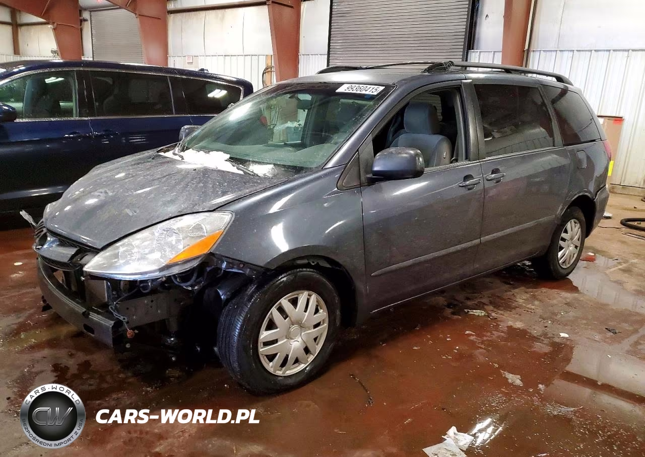 2009 Toyota Sienna Le 8-Passenger