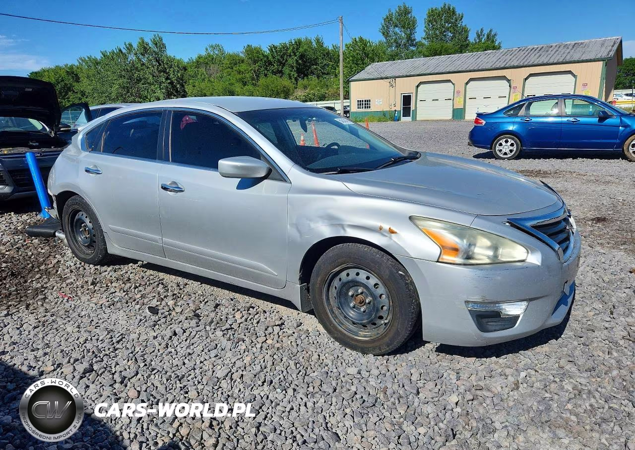 2013 Nissan Altima 2.5 VIN:1N4AL3AP8DC251660 - 4